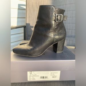 ANN TAYLOR Heeled Boot